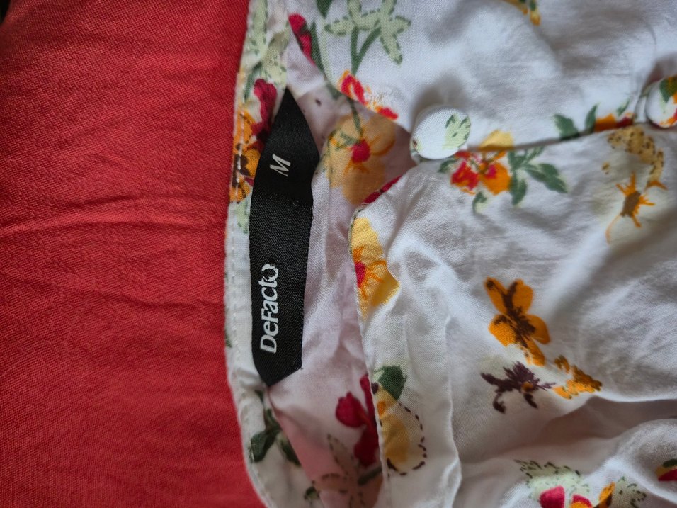 Çiçek Desenli  Kadın Bluz - Görsel 4