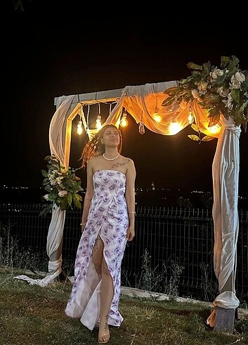 Çiçekli Elbise
