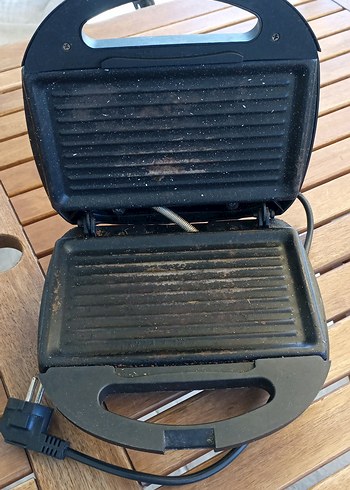 Beden Sinbo Siyah Tost Makinesi