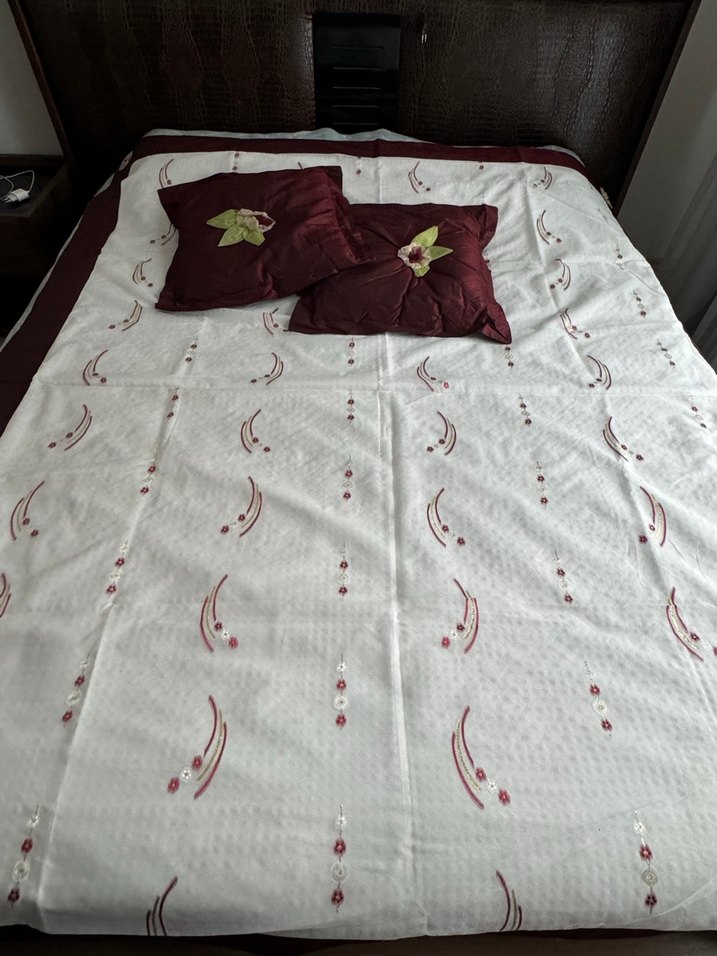 Bordo krem Yatak Örtüsü - Görsel 3