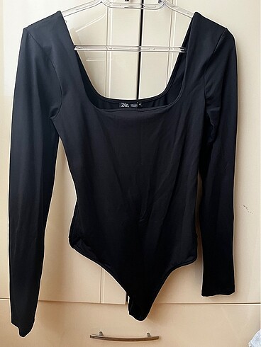 Zara kare yaka poliamid body