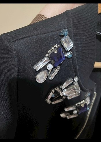 Payet İşlemeli Siyah Midi Ceket - Görsel 3