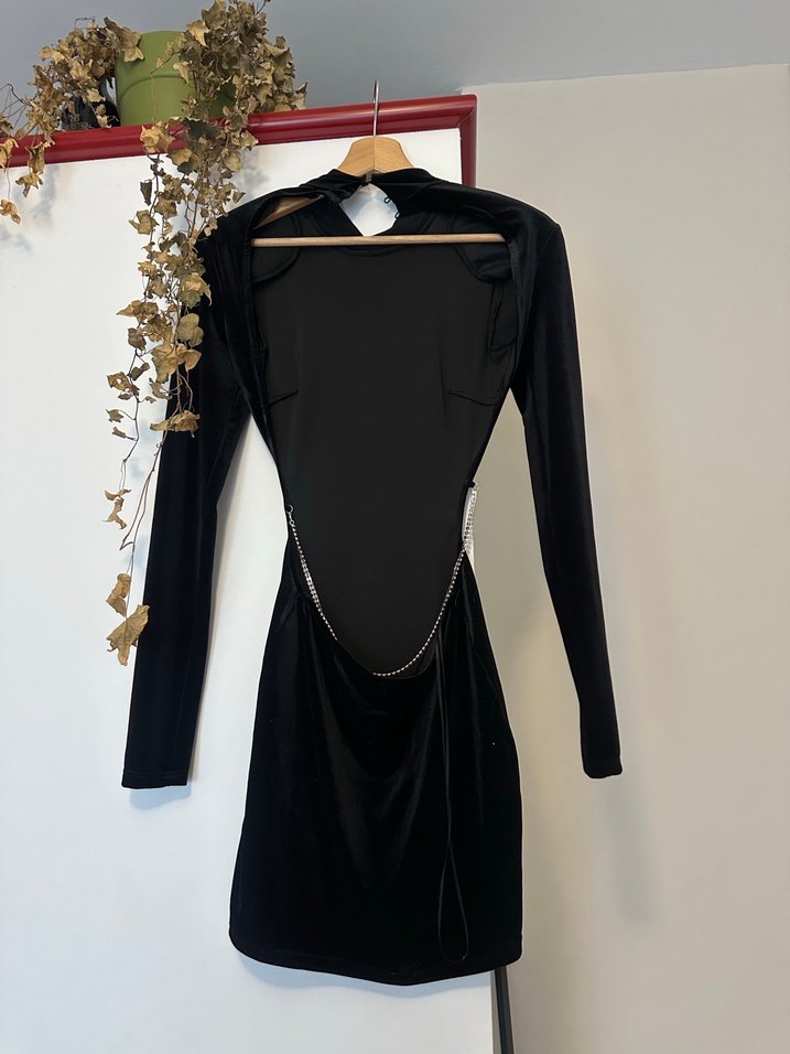 Kadife sırt dekolteli mini elbise - Görsel 2