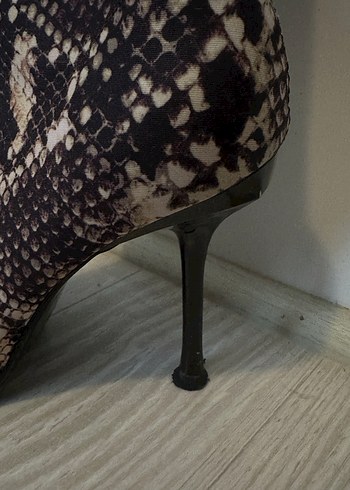 Kahverengi Yılan Desenli Stiletto Topuklu Deri Bot - Görsel 2