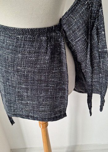 Kemer Detaylı Gri Mini Etek - Görsel 3