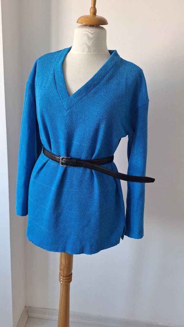 V Yaka Mavi Kadın Triko - Görsel 2