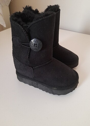 26 Beden Kiz çocuk ugg bot