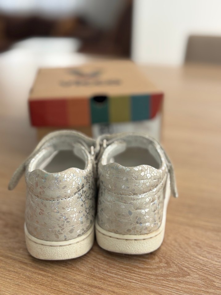 Vicco marka Beyaz Cırtlı Babet Ayakkabı - Görsel 2