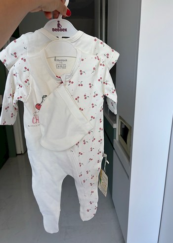 Sıfır Kız bebek tulum bady şapka üçlü set - Görsel 4