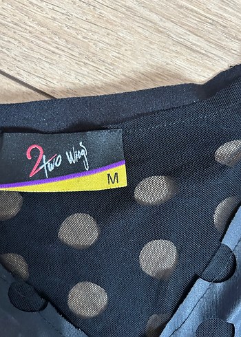 Siyah Puantiyeli V Yaka Kısa Kollu Bluz - Görsel 2