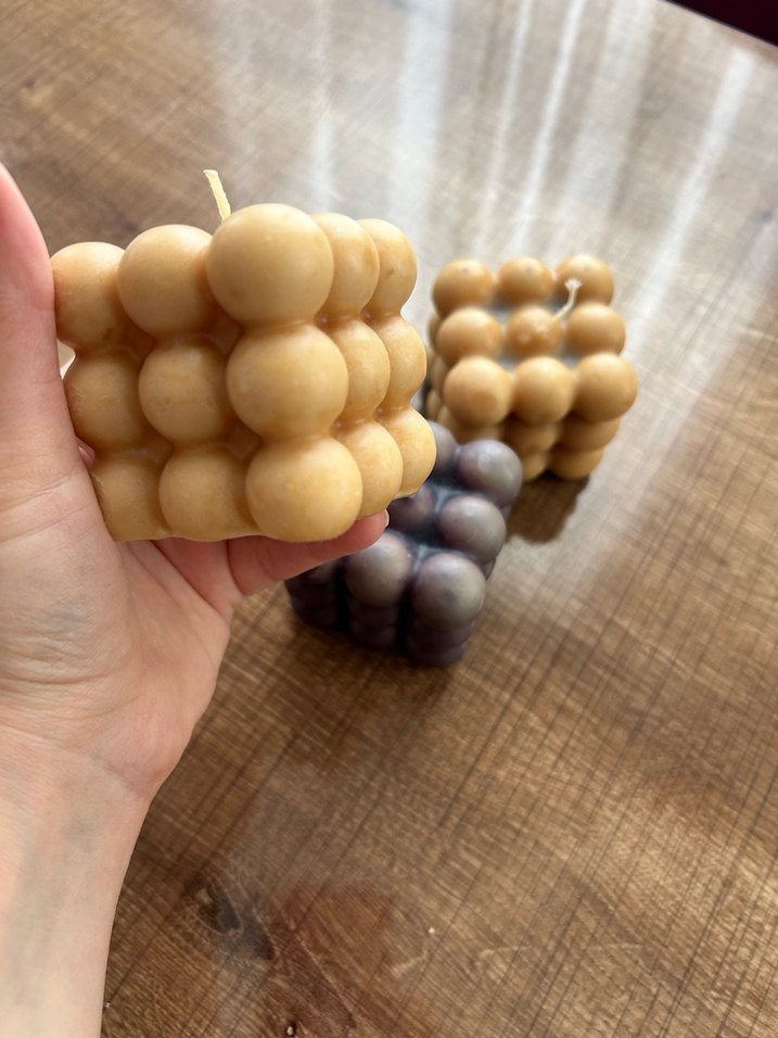 Bej ve Gri Küp Kabarcık Mumlar - Görsel 2