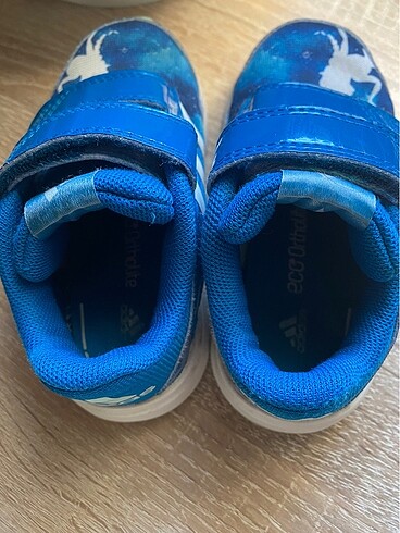 24 Beden mavi Renk Adidas Spor Ayakkabı