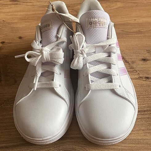 Adidas Spor Ayakkabı