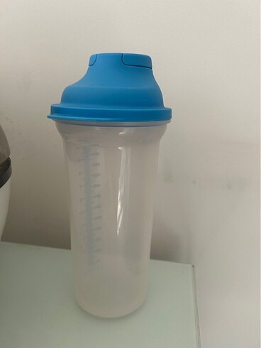 Tupperware Tupperware Shake in take