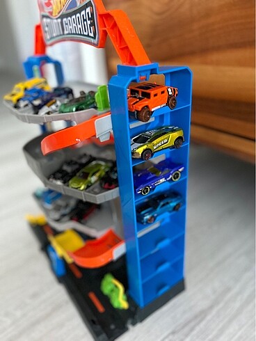  Beden Renk Hotwheels garaj