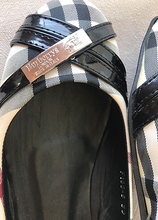 39 Beden çeşitli Renk Burberry babet
