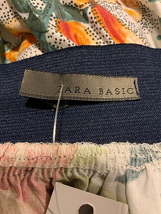 s Beden Zara Mini Etek %70 İndirimli.