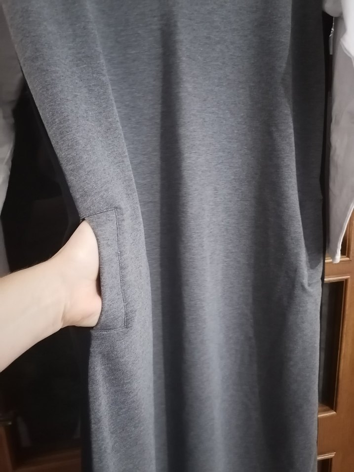 Gri Uzun Kollu V Yakalı Günlük Elbise - Görsel 3