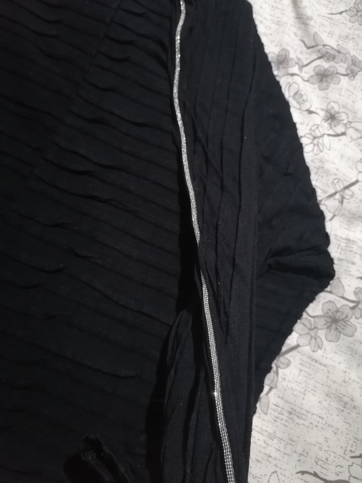 Siyah fermuar aksesuarı var açılmıyor görüntü olarak - Görsel 4