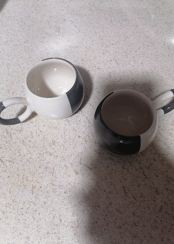 Beyaz ve gri seramik fincan ve tabak seti - Görsel 6