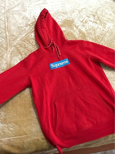 Supreme Supreme sweatshirt