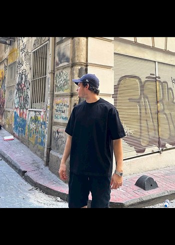 Siyah Baskılı Oversize Rock Punk Tişört - Görsel 3