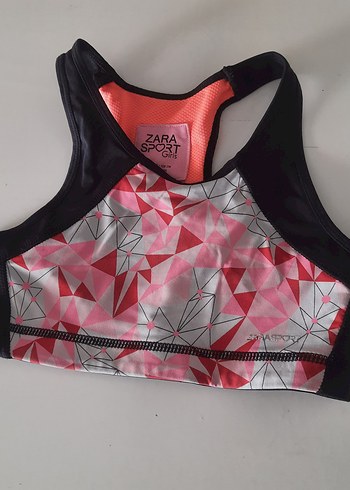 Zara 8 Yaş