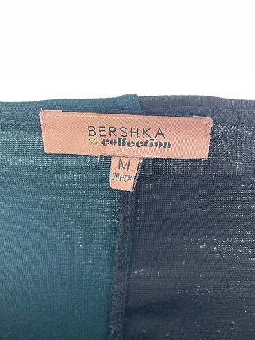 m Beden çeşitli Renk Bershka Mini Elbise %70 İndirimli.
