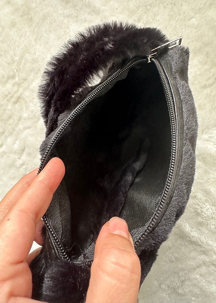 Tüylü çanta - Görsel 3