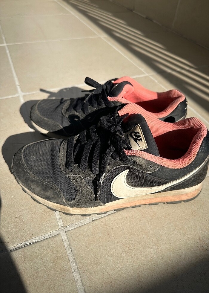 Nıke spor ayakkabı - Görsel 5