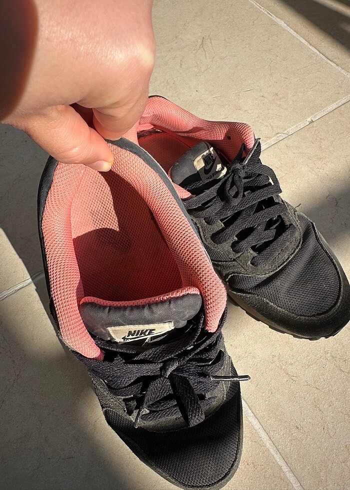 Nıke spor ayakkabı - Görsel 2