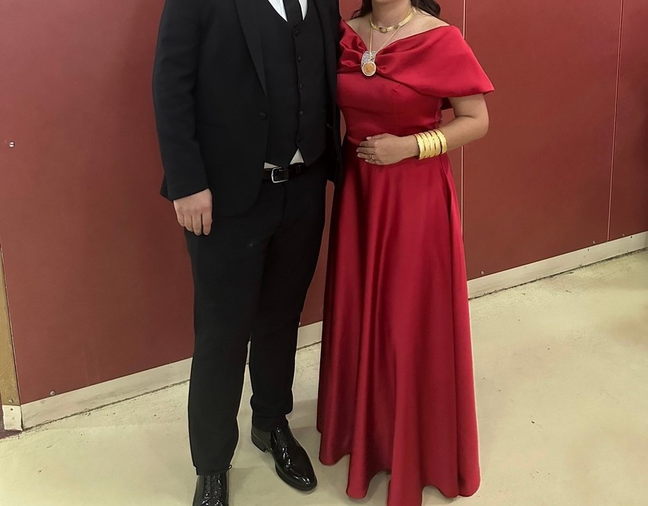 Bordo Drapeli Saten Uzun Abiye Elbise - Görsel 4