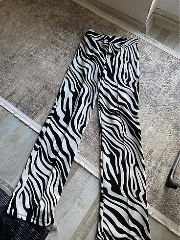 Zara Zebra desen pantolon