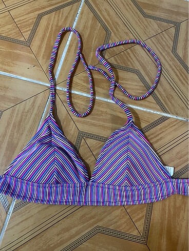 Bikini üstü