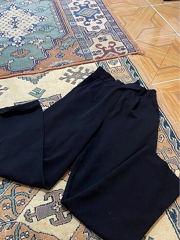 Zara Siyah pantolon