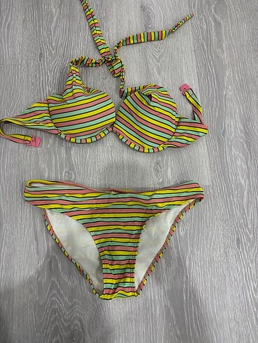 Diğer Bikini