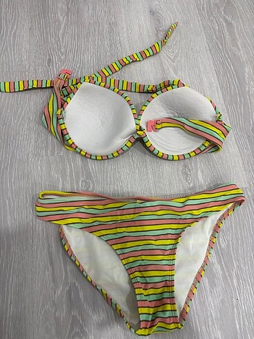 38 Beden çeşitli Renk Bikini