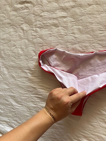 l Beden Bikini altı