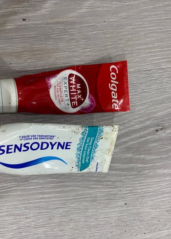 Colgate Beyazlatıcı ve Sensodyne Hassas Diş Macunu
