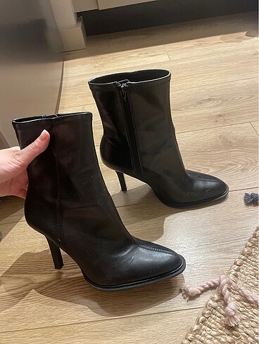 36 Beden siyah Renk Zara bot