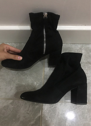 Zara Zara corap bot 