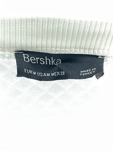 m Beden beyaz Renk Bershka Sweatshirt %70 İndirimli.