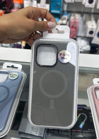 Apple IP 15 Pro Max Siyah Parlak Telefon Kılıfı - Görsel 4