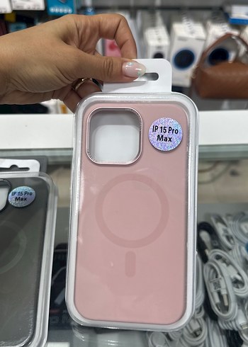 Apple IP 15 Pro Max Siyah Parlak Telefon Kılıfı - Görsel 5