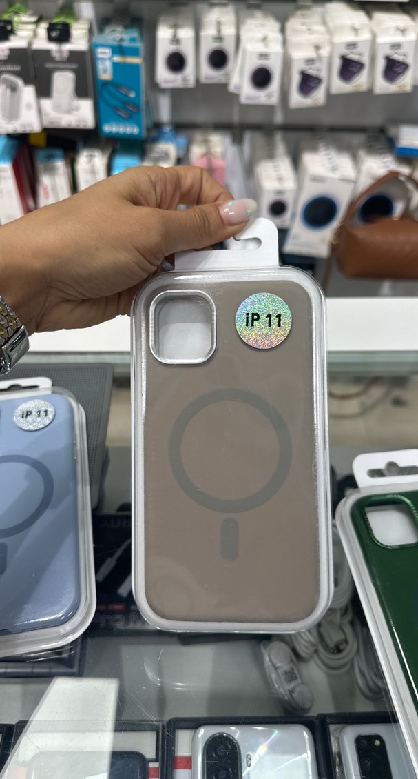 Apple Mor Parlak iPhone 11 Kılıfı - Görsel 4