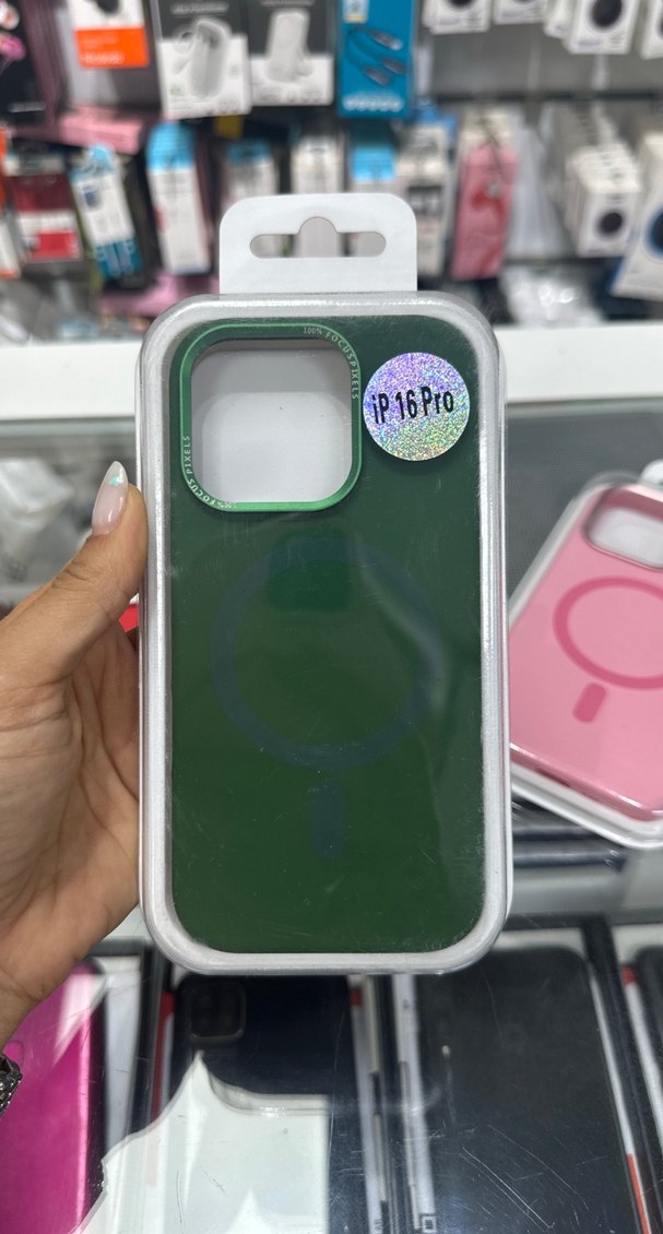 Apple iPhone 16 Pro Kırmızı Parlak Kılıf - Görsel 2