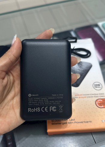 Dexim 10.000mAh Gösterge Slim Powerbank Siyah - Görsel 3