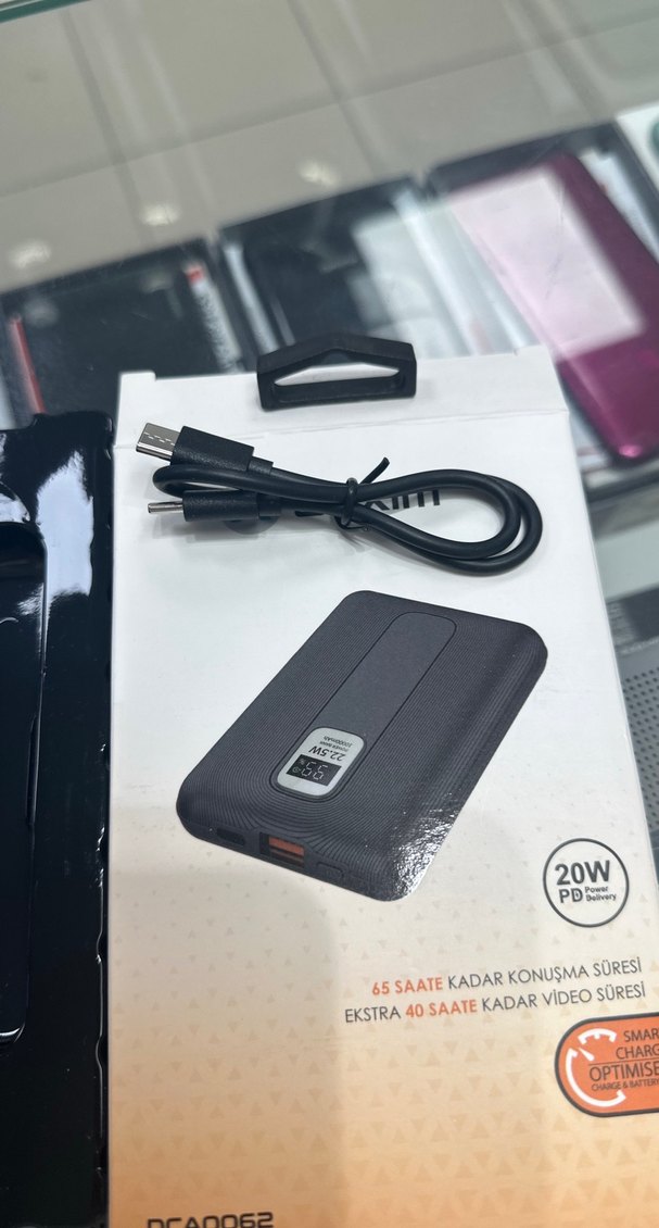 Dexim 10.000mAh Gösterge Slim Powerbank Siyah - Görsel 4