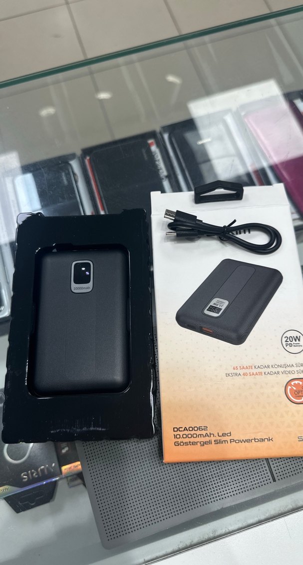 Dexim 10.000mAh Gösterge Slim Powerbank Siyah - Görsel 5