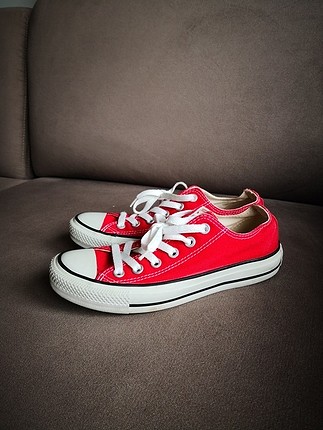 kırmızı Converse 